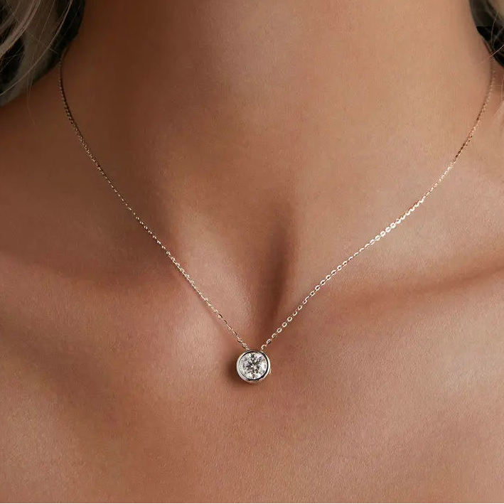 Moissanite Bezel Pendant Necklace | 1ct (6.5 mm) D Color VVS1, 925 Sterling Silver, 40+5 cm (GRA Certified)